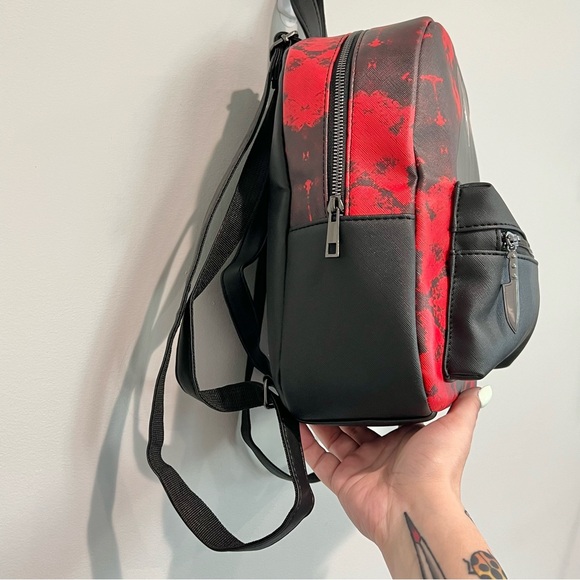 Ghostface Backpack Bioworld The Icon Of Halloween Red/Black Mini Backpack NEW - Picture 2 of 11